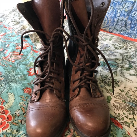 Steve Madden Boots - Picture 2 of 4